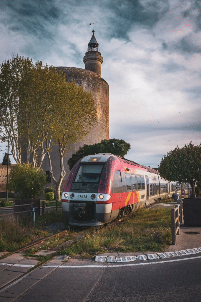 Train Gare Aigues Mortes
